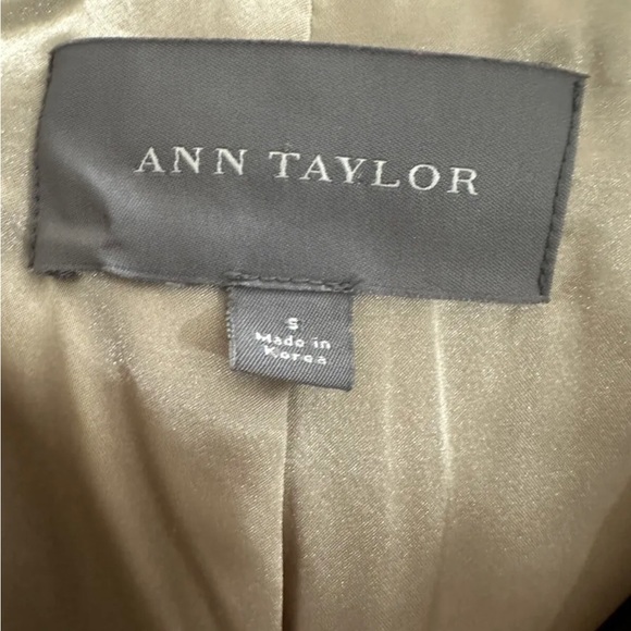 Ann Taylor Mid Length Pea Coat Size S - Picture 6 of 6